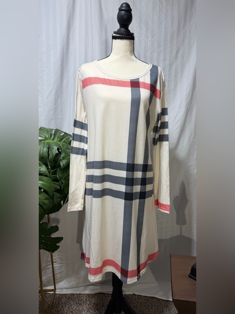 SMYS Elegant Ivory Plaid Long-Sleeve Swing Dress XL